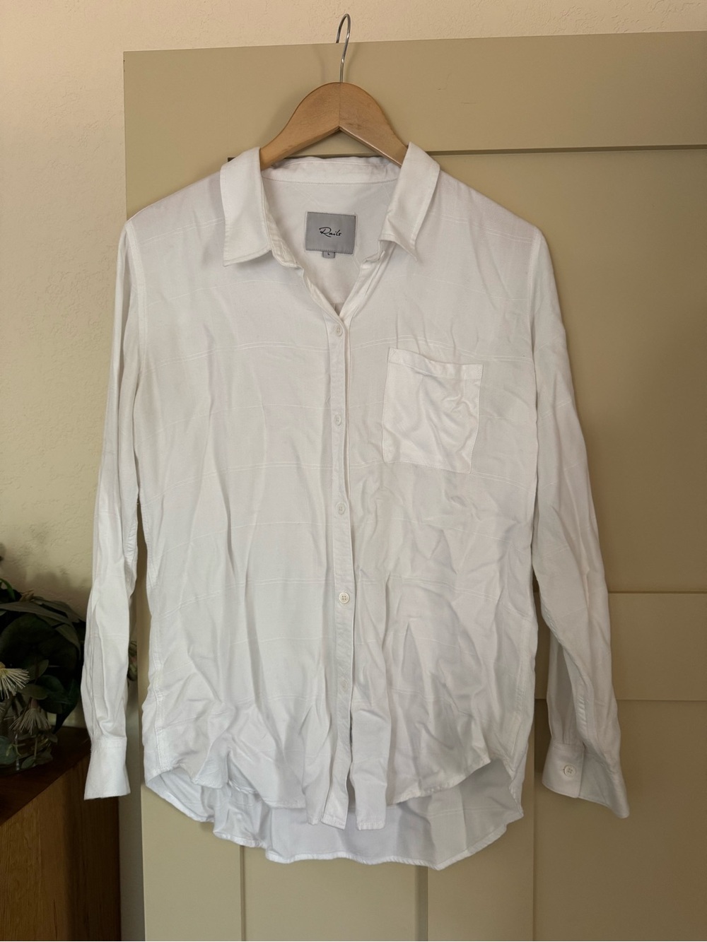 Rails Women’s L White Striped Long sleeve Button Up Shirt
